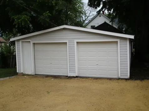 104 Grant Street Harvard IL 60033