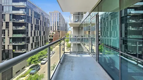 125 South Green Street Chicago IL 60607