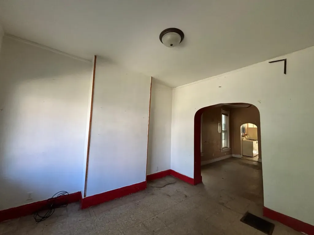 6942 South Eggleston Avenue Chicago IL 60621