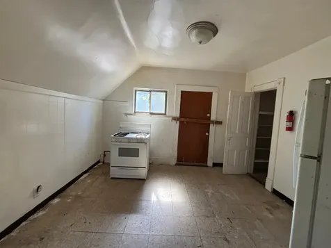 6942 South Eggleston Avenue Chicago IL 60621
