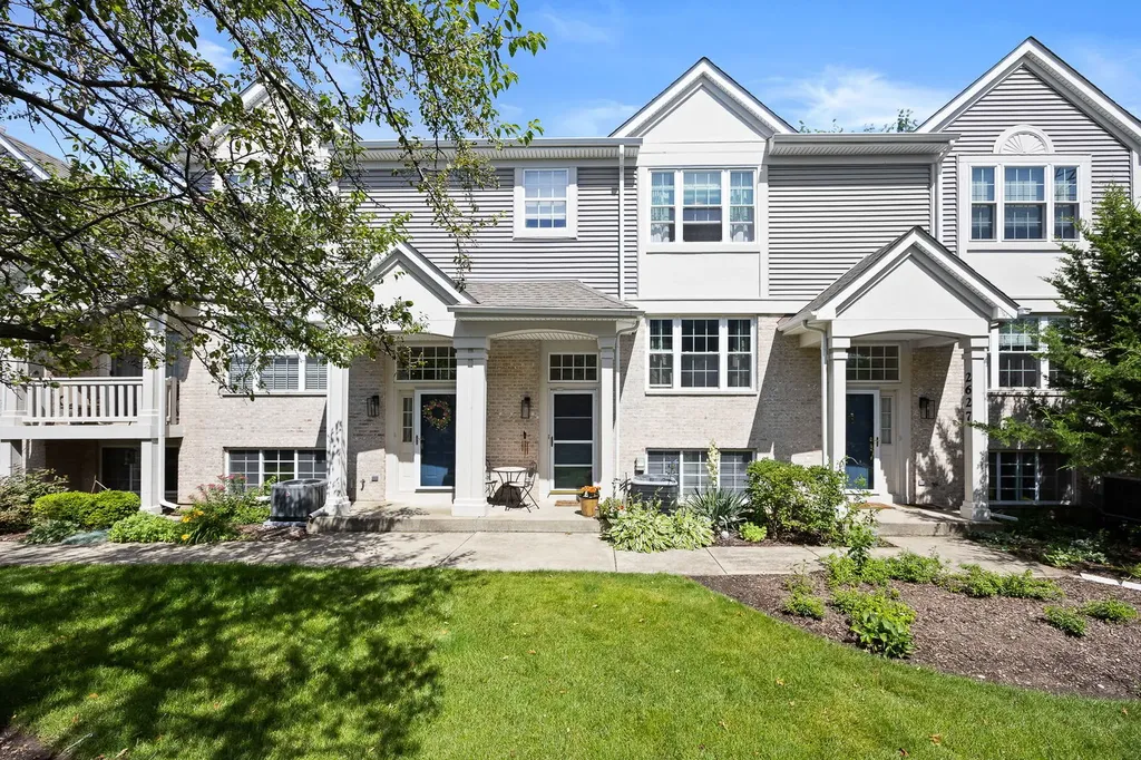 2625 Woodmere Drive Darien IL 60561
