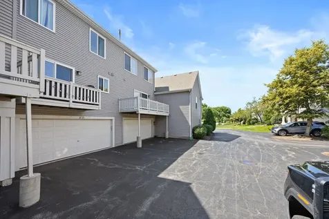 2625 Woodmere Drive Darien IL 60561
