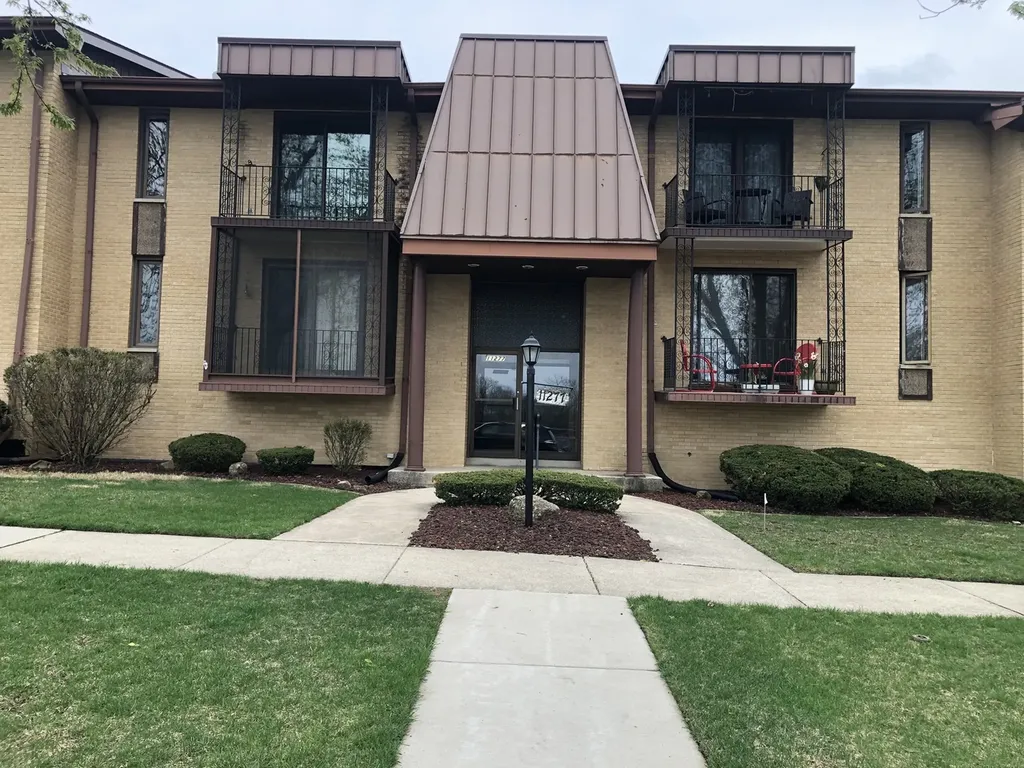 11277 South Roberts Road S Palos Hills IL 60465