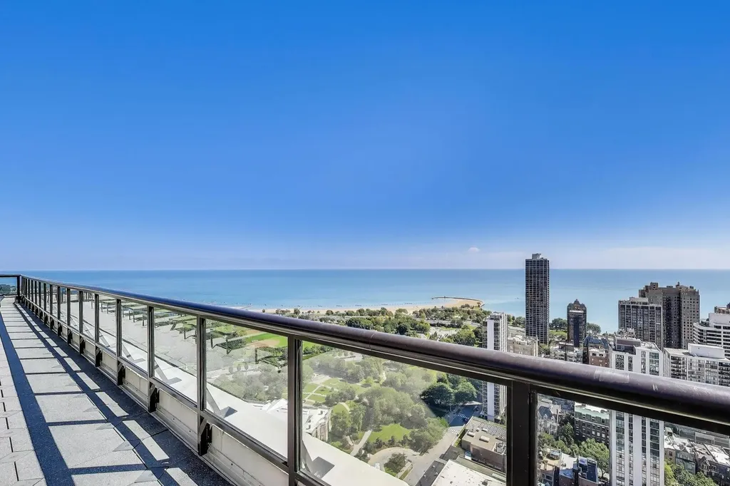 1560 North Sandburg Terrace Chicago IL 60610