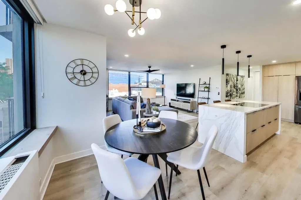 1560 North Sandburg Terrace Chicago IL 60610