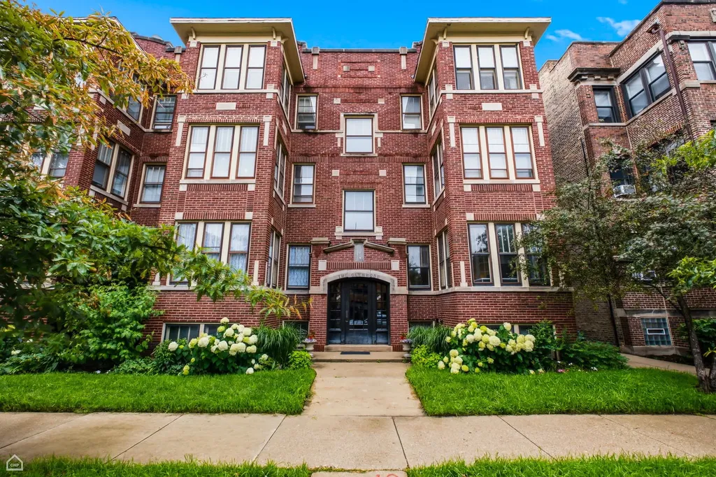 616 Hinman Avenue Evanston IL 60202