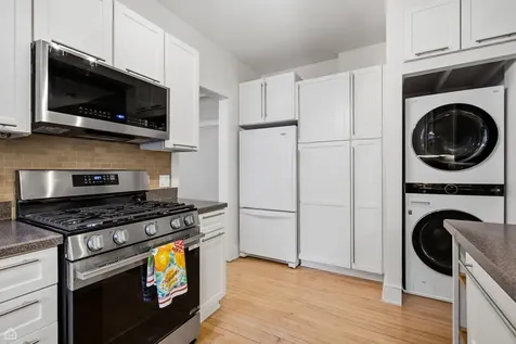 616 Hinman Avenue Evanston IL 60202