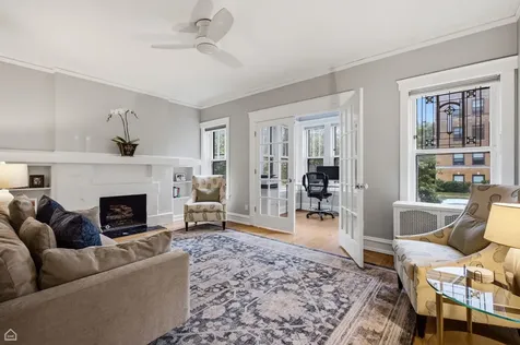 616 Hinman Avenue Evanston IL 60202
