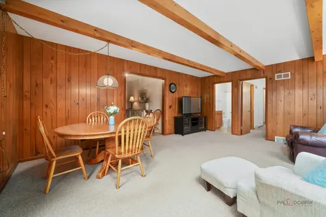 528 Ames Street Libertyville IL 60048