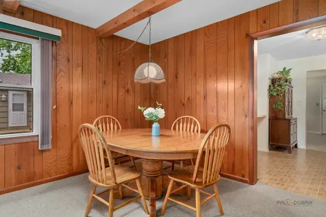 528 Ames Street Libertyville IL 60048