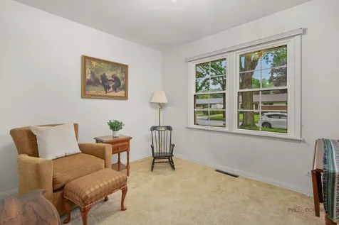 528 Ames Street Libertyville IL 60048