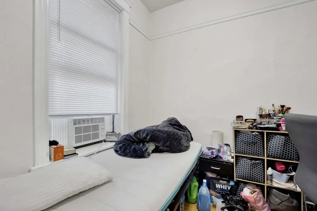1406 West Flournoy Street Chicago IL 60607