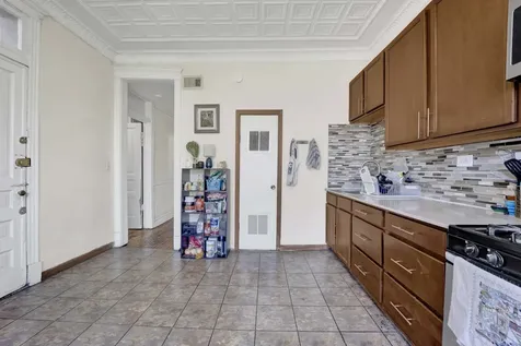 1406 West Flournoy Street Chicago IL 60607