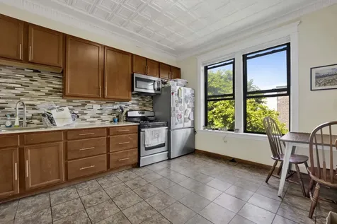 1406 West Flournoy Street Chicago IL 60607