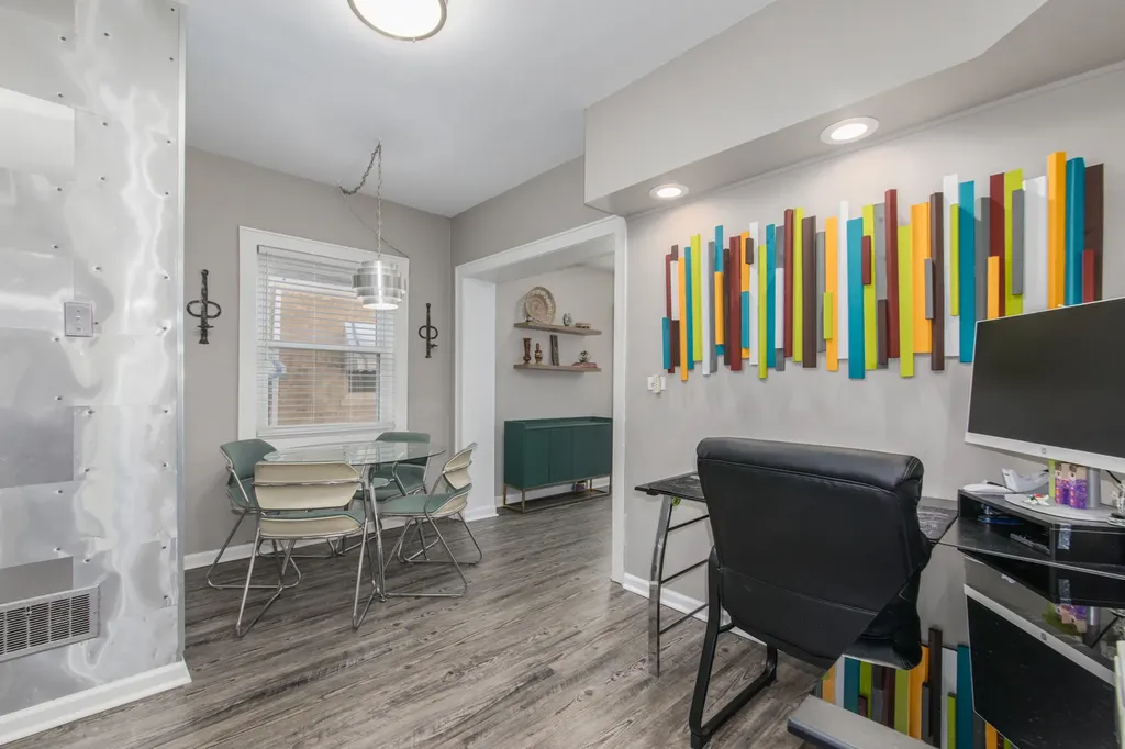 3312 North New England Avenue Chicago IL 60634