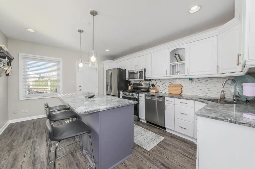 3312 North New England Avenue Chicago IL 60634