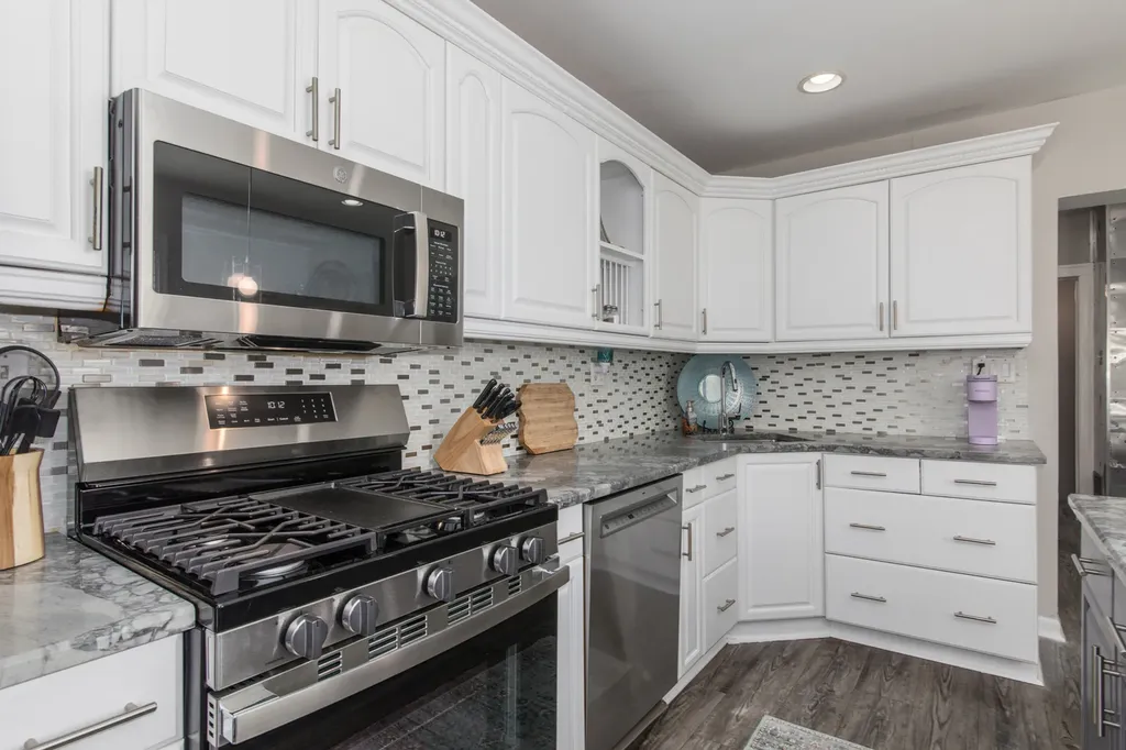 3312 North New England Avenue Chicago IL 60634
