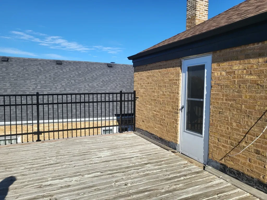 3312 North New England Avenue Chicago IL 60634