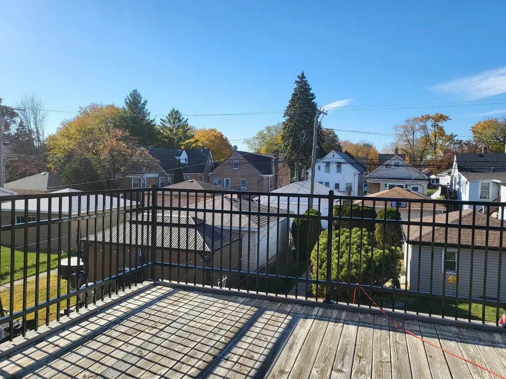 3312 North New England Avenue Chicago IL 60634
