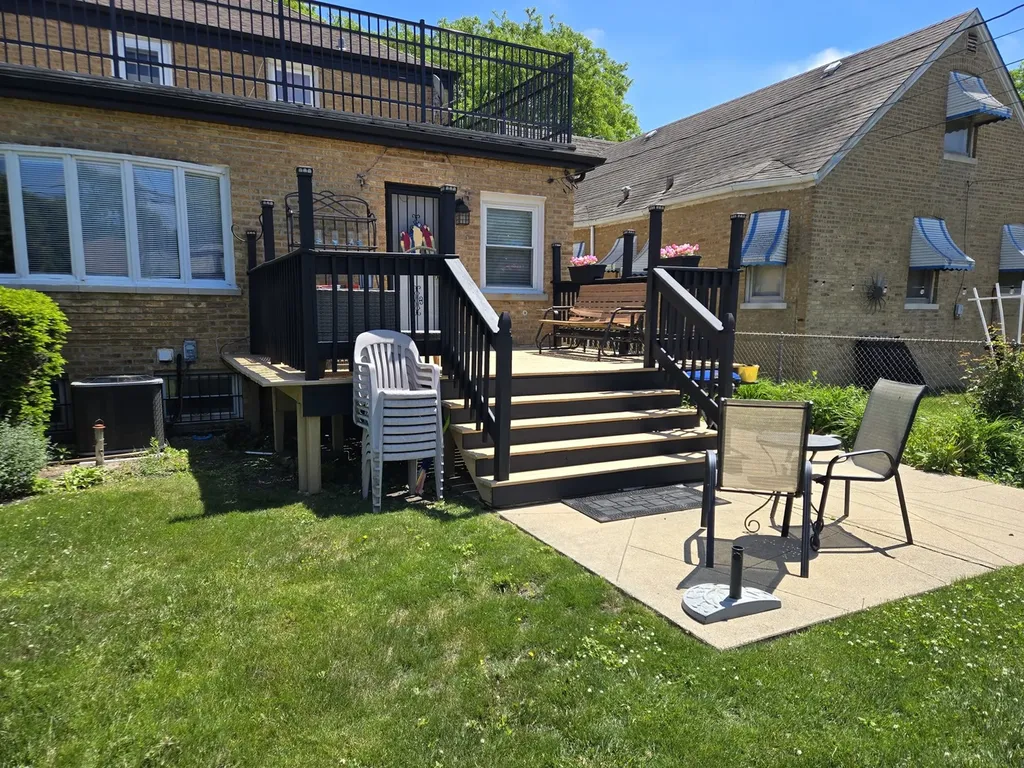 3312 North New England Avenue Chicago IL 60634