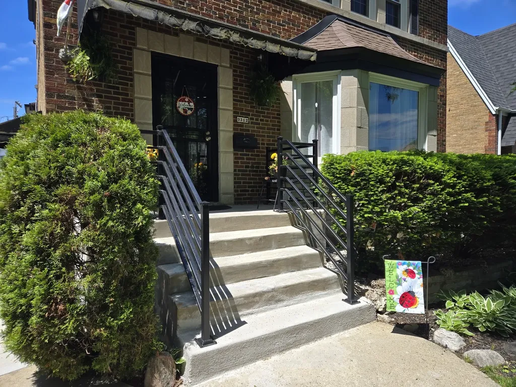 3312 North New England Avenue Chicago IL 60634