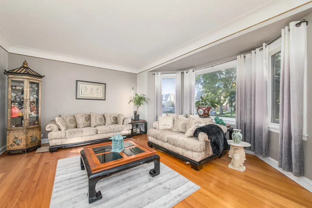 3312 North New England Avenue Chicago IL 60634
