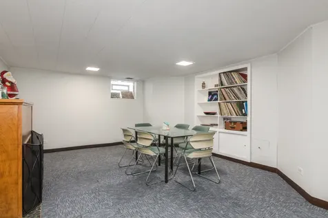 3312 North New England Avenue Chicago IL 60634