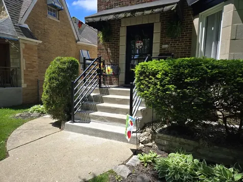 3312 North New England Avenue Chicago IL 60634