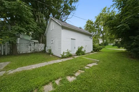 2708 7TH Avenue Rock Island IL 61201