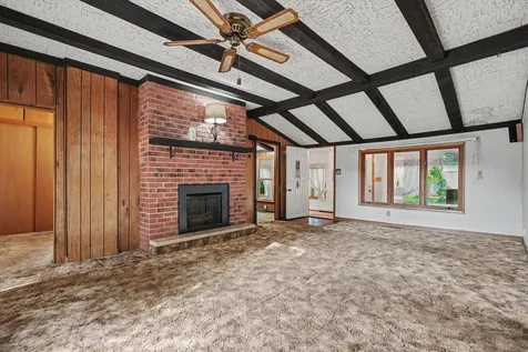 303 East Wilson Street Monticello IL 61856