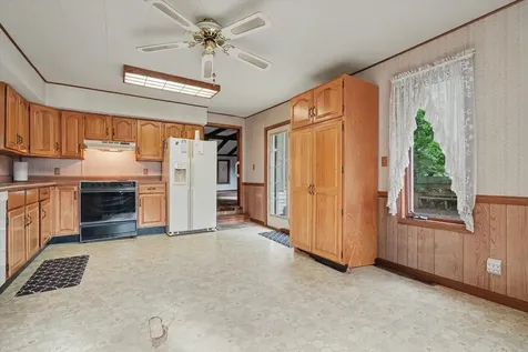 303 East Wilson Street Monticello IL 61856