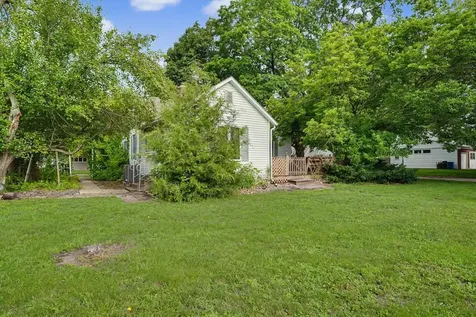 303 East Wilson Street Monticello IL 61856
