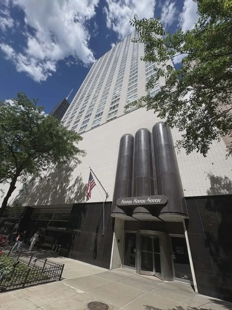 777 North Michigan Avenue Chicago IL 60611