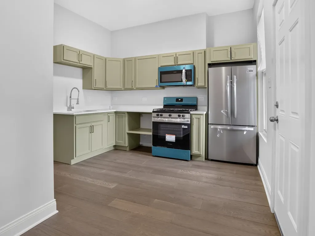 3169 West Monroe Street Chicago IL 60612