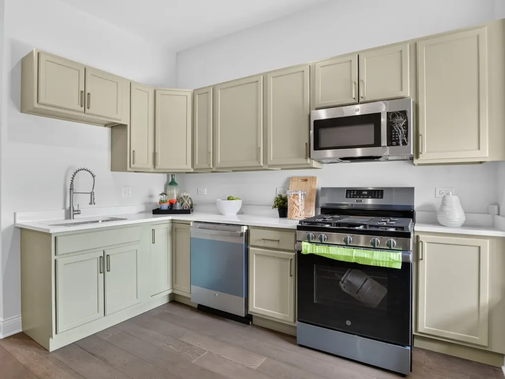3169 West Monroe Street Chicago IL 60612
