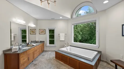 3 Hillburn Court North Barrington IL 60010