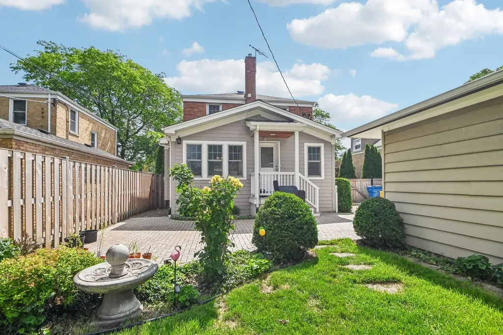 7132 North Ottawa Avenue Chicago IL 60631