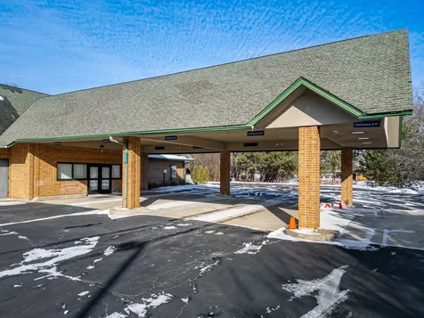 1745 S Eastwood Drive Woodstock IL 60098