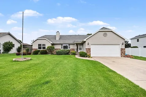 217 E Sunset Avenue Sandwich IL 60548