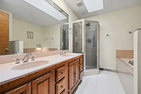 217 E Sunset Avenue Sandwich IL 60548