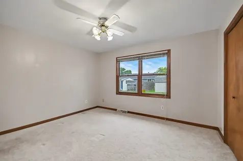 217 E Sunset Avenue Sandwich IL 60548