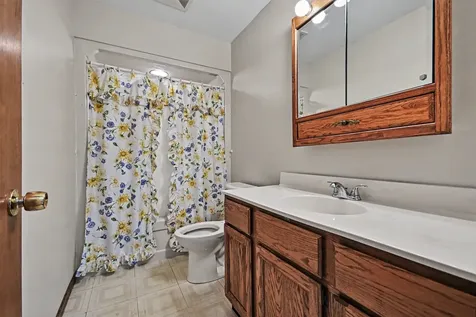 217 E Sunset Avenue Sandwich IL 60548