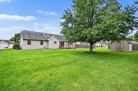 217 E Sunset Avenue Sandwich IL 60548