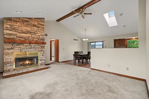 217 E Sunset Avenue Sandwich IL 60548