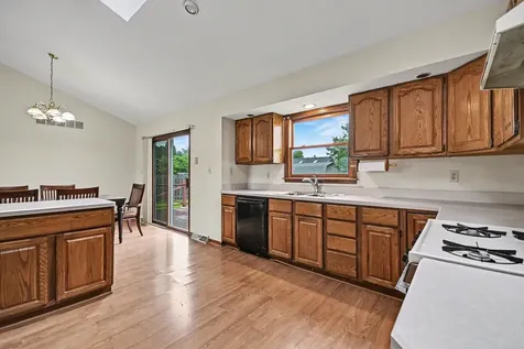 217 E Sunset Avenue Sandwich IL 60548