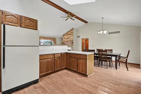 217 E Sunset Avenue Sandwich IL 60548