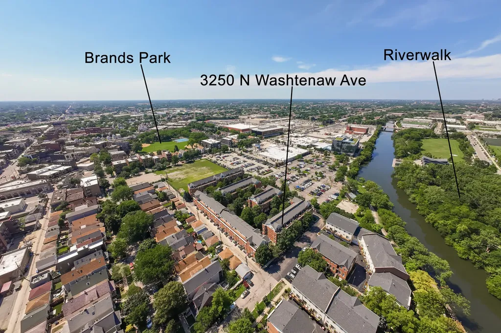 3250 North Washtenaw Avenue Chicago IL 60618