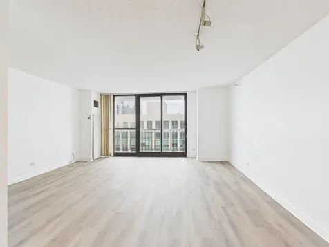 10 East Ontario Street Chicago IL 60611