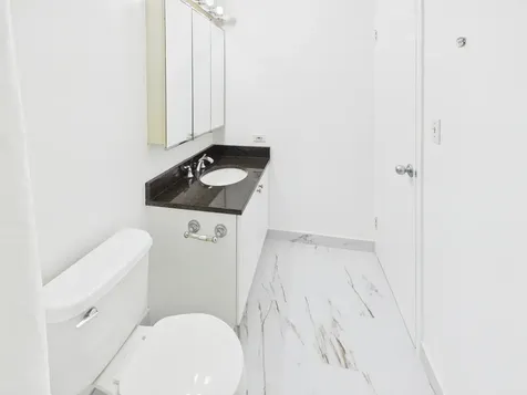 10 East Ontario Street Chicago IL 60611