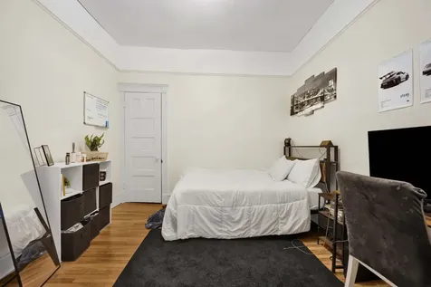 2522 North Burling Street Chicago IL 60614